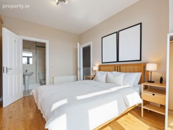 14 Harbour View, Tarmon Harbour, Whitehall, Co. Roscommon - Image 2