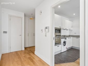 Apartment 4, Saint Catherine'S Court, Dublin 8 - Image 3
