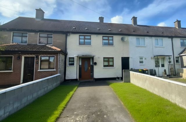 39 Cromcastle Avenue, Coolock, Dublin 5 - Click to view photos