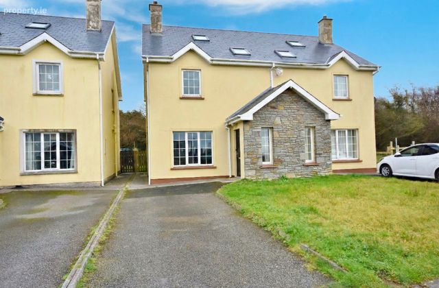 69 Sli Na Speire, Listowel, Co. Kerry, Listowel, Co. Kerry - Click to view photos