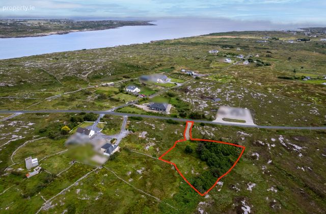 Dereendaragh, Lettermore, Co. Galway - Click to view photos