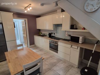 76 Saint Kevin Square, Cork, Cork City Centre, Co. Cork - Image 2