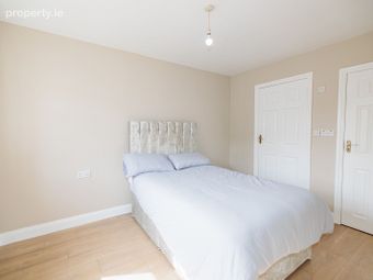 27 Deans Court, Kilkenny, Kilkenny, Co. Kilkenny - Image 2