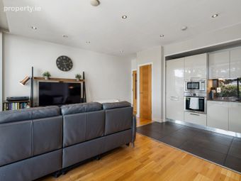 204 Sancton Wood, Heuston South Quarter, Dublin 8, Dublin 8 - Image 3