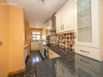 14 Gray Square, The Coombe, Dublin 8 - Image 5