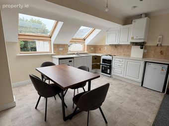 8 The Weirs, Leighlin Road, Graiguecullen, Co. Carlow - Image 4