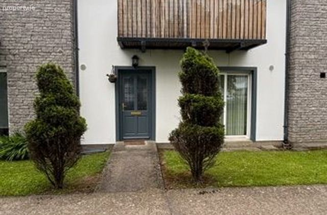 2 Brickfield Court, Armagh Road, Dundalk, Co. Louth - Click to view photos