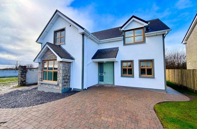 Gort An Tsruth&aacute;in, Garrafrauns, Tuam, Co. Galway - Click to view photos