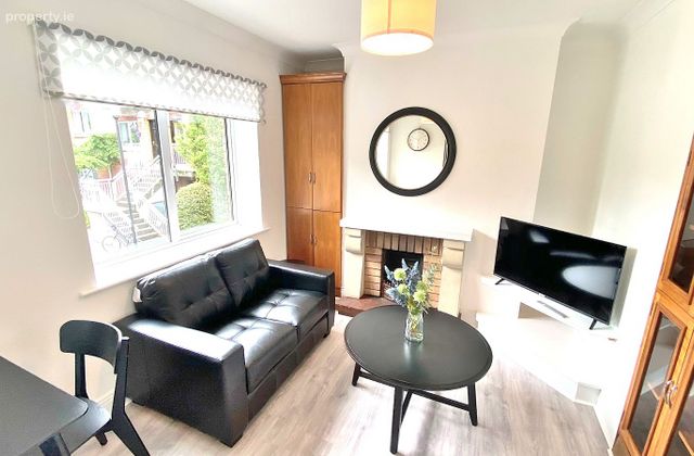 Apartment 30, Tir Connell Grove, Dublin 8 - Click to view photos