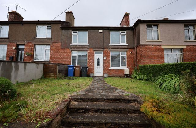 31 Mccurtains Villas, College Road, The Lough, Co. Cork - Click to view photos