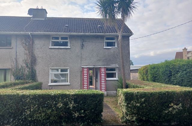 32 Saint James Gardens, Killorglin, Co. Kerry - Click to view photos