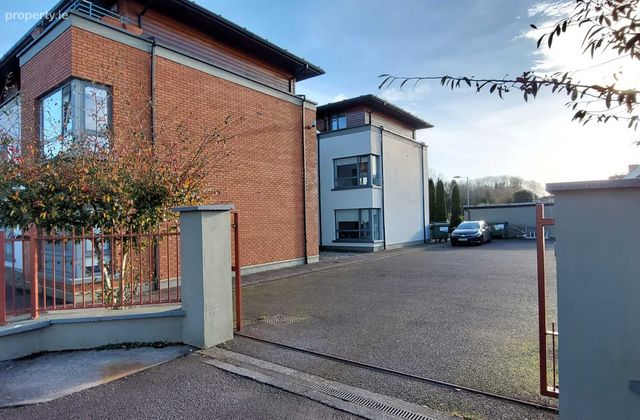 Apartment 9, Cregane Hall, Victoria Cross, Co. Cork - Click to view photos