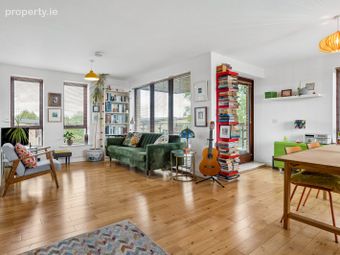 4 Castlegate House, Adamstown Avenue, Lucan, Co Dublin, Lucan, Co. Dublin - Image 2