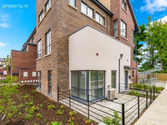 Stonebridge Wood, Dublin 18, Loughlinstown, Co. Dublin