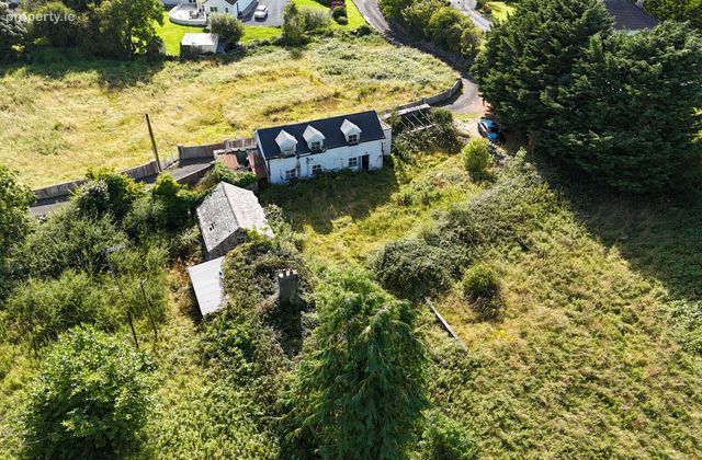 Derryhoyle, Craughwell, Co. Galway - Click to view photos