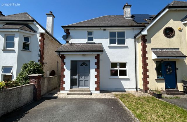 29 Boru Court, Ballina, Co. Tipperary - Click to view photos