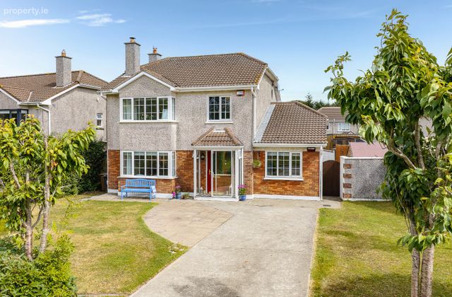 5 Upper Clevedon, Carrigaline, Cork, Carrigaline, Co. Cork - Click to view photos