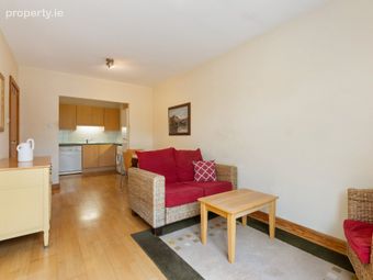 17 Dundrum Castle House, Dundrum, Dublin 16, Dundrum, Dublin 16 - Image 2