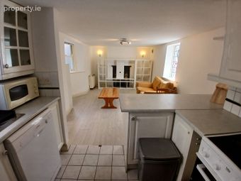 Apartment 5, 43 Pembroke Road, Ballsbridge, Dublin 4 - Image 2