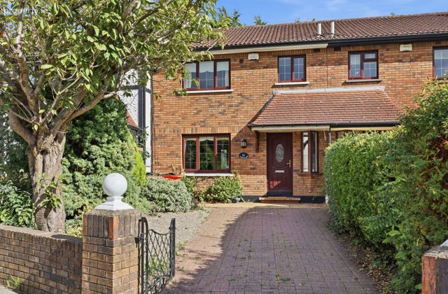 21 The Crescent, Griffith Downs, Drumcondra, Dublin 9 - Click to view photos