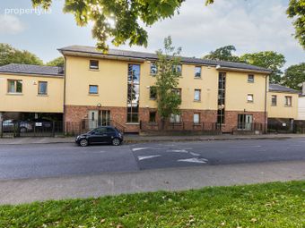 Apartment 6, Hybla Court, Blackhorse Ave, Dublin 7 - Image 2