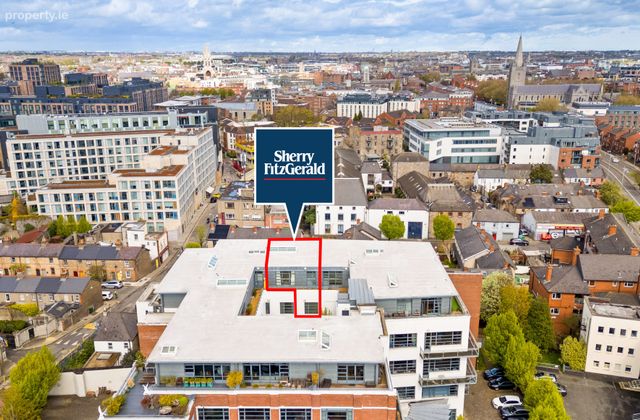 Penthouse, 33 The Warehouse, Clanbrassil Terrace, Dublin 8, Dublin 8 - Click to view photos