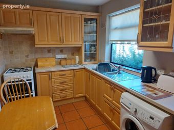 15 Mc Intosh Park, Dun Laoghaire, Co. Dublin, Cabinteely, Dublin 18 - Image 4