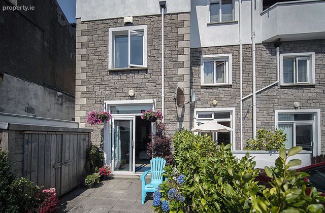 24 Coady's Quay, Dungarvan, Dungarvan, Co. Waterford - Click to view photos