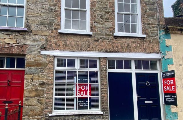 8 Bridge Street, Ramelton, Co. Donegal - Click to view photos
