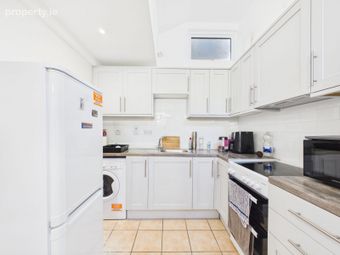 8 Glen Terrace, The Glen, Waterford City Centre, Co. Waterford - Image 2