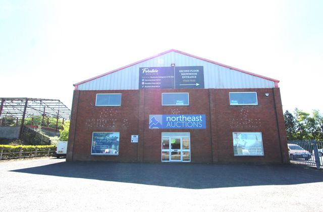 Monaghan Road, Castleblayney, Co. Monaghan - Click to view photos