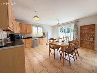12 Primrose Crescent, The Pastures, Charleville, Co. Cork, Charleville, Co. Cork - Image 4