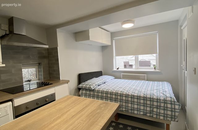 Saint David's Terrace, Blackhorse Avenue, Dublin 7 - Click to view photos