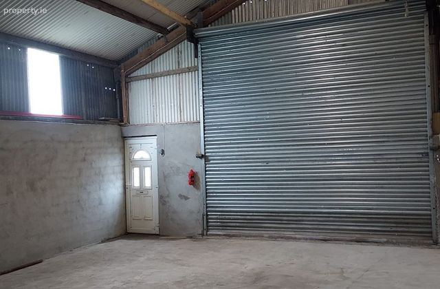., Ballinspittle, Co. Cork - Click to view photos