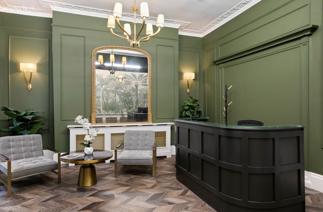 38-39 Lower Baggot Street, Dublin 2 - Click to view photos