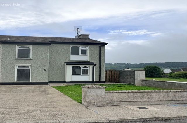 11 Greenhill Close, Carrick-on-suir, Carrick-on-Suir, Co. Tipperary - Click to view photos