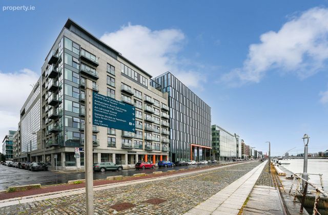Butlers Court, 77 Sir John Rogerson's Quay, Hanover Quay, Dublin 2 - Click to view photos