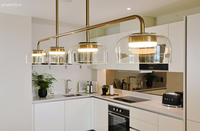 2 Bedroom Ground Floor Apartment, Beach Road, Dublin 4 - Click to view photos