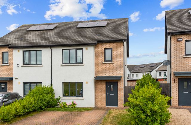 7 Bay Meadows Crescent, Hollystown, Dublin 15, Hollystown, Dublin 15 - Click to view photos