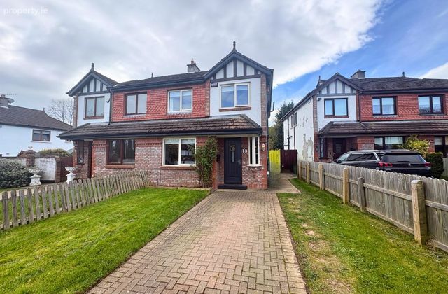 13 Parc Na Silla Avenue, Loughlinstown, Co. Dublin - Click to view photos