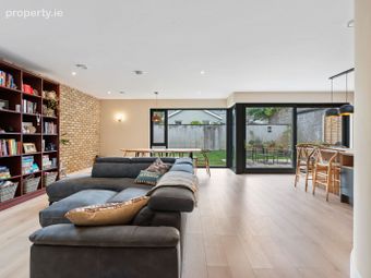 26 The Crescent, Beaumont, Ballintemple, Co. Cork - Image 2
