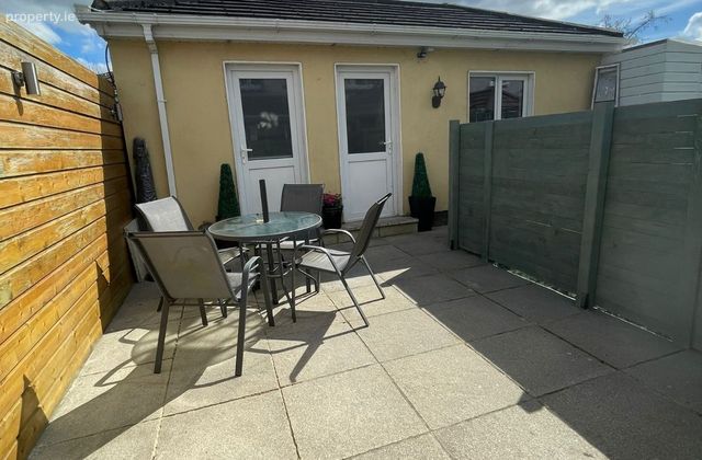 Meadowbank Hill, Ratoath, Ratoath, Co. Meath - Click to view photos