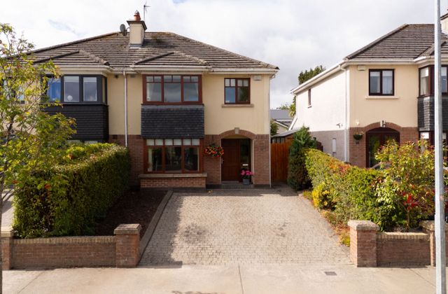 12 Lu&iacute; Na Gr&eacute;ine, Kilcullen, Kilcullen, Co. Kildare - Click to view photos