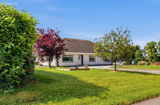 Carntown, Ballymakenny, Drogheda, Co. Louth, Ballymakenny, Co. Louth - Click to view photos