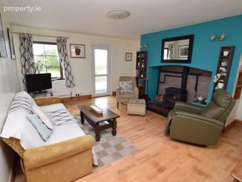 Wheat Sheaf Cottage, Derrycallan South, Gort, Co. Galway - Image 2