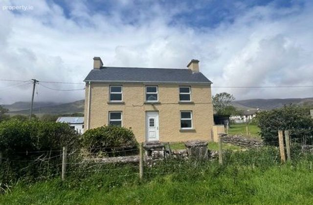 Shanahill East, Castlemaine, Co. Kerry - Click to view photos