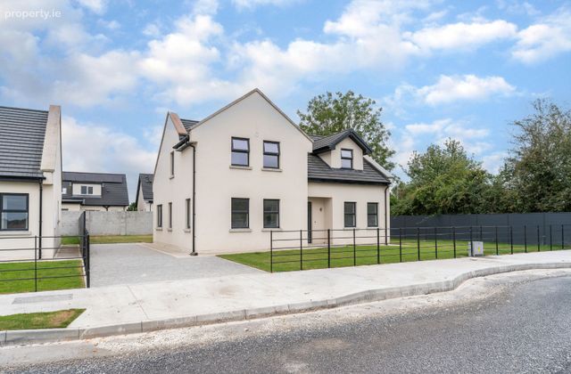 Sunnyhill, Carrighill Upper, Calverstown, Kildare, Co. Kildare - Click to view photos