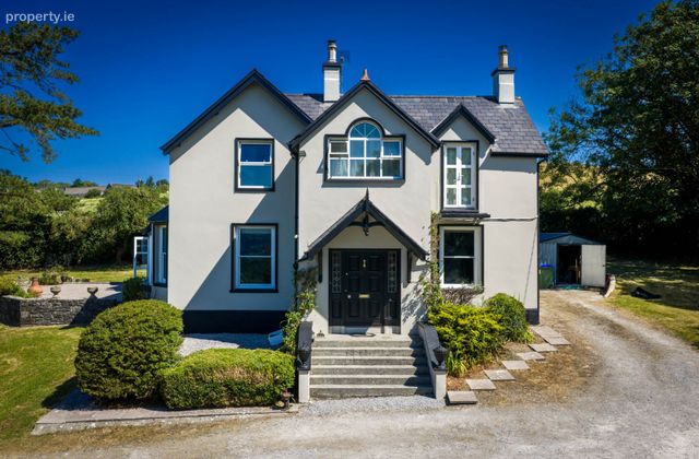 Listellick House, Listellick South, Tralee, Co. Kerry - Click to view photos