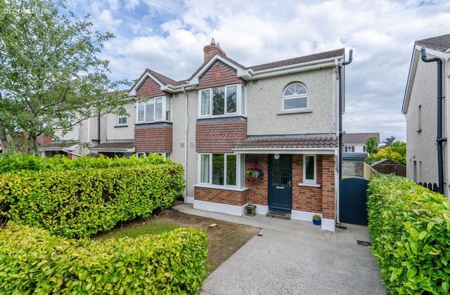 4 The Avenue, College Wood Park, Clane, Clane, Co. Kildare - Click to view photos