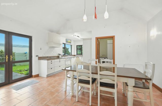 Mackney, Ballinasloe, Co. Galway - Click to view photos